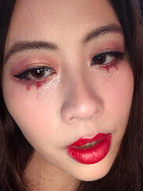 人鱼姬女巫妆_万圣节去哪玩_妆容_人鱼姬_pony effect怎么样_玛丽黛佳