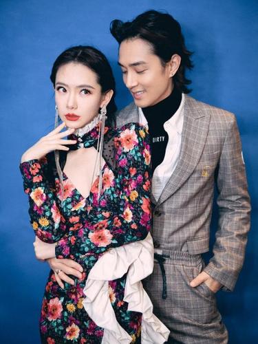 戚薇真任性,参加节目穿这么性感,网友:李承铉该吃醋了!