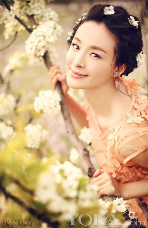 于越清纯甜美写真 阳光清澈诠释青春_星大片_明星