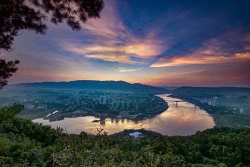 重庆北碚全景片.