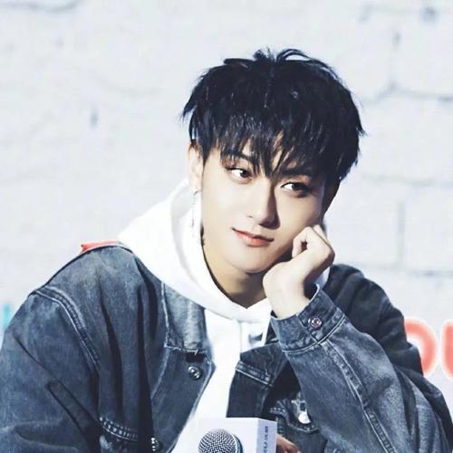 黄子韬帅气头像集合(一)