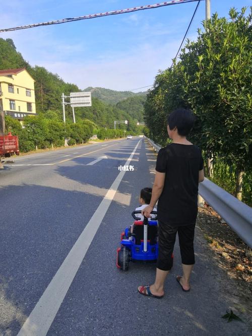 26m 7d早起的小帆帆村里溜达一圈_萌宝_萌宠_萌宝 萌宠_萌娃_宝宝日常