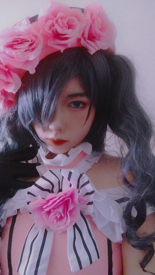 夏尔知更鸟试妆