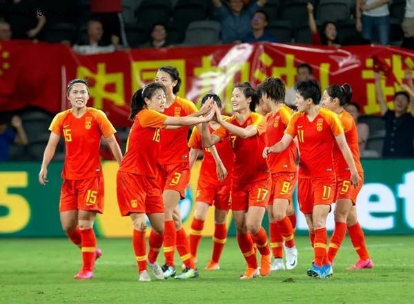 中国女足全名单及飒爽英姿美照集