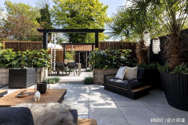 庭院设计:花园也可以设计成"三"进院,每一个小院都是独立空间