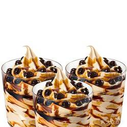 梅酒冰淇淋圣代