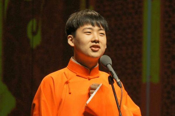 郭德纲从郭麒麟小时候就开始权衡这事.