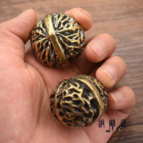 黄铜实心核桃铜文玩核桃纯铜重量把玩核桃手把件铜健身球长辈礼物黄铜