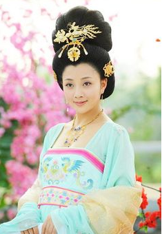 成为范冰冰和刘晓庆饰演的最杰出的武则天.