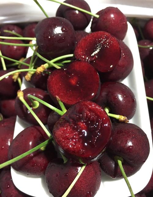 唯有美味不可辜负,美国车厘子实拍,新鲜美味不可抵挡享受美味.