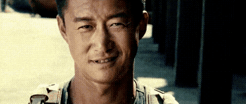 不吹不黑,《战狼2》真的还挺爽