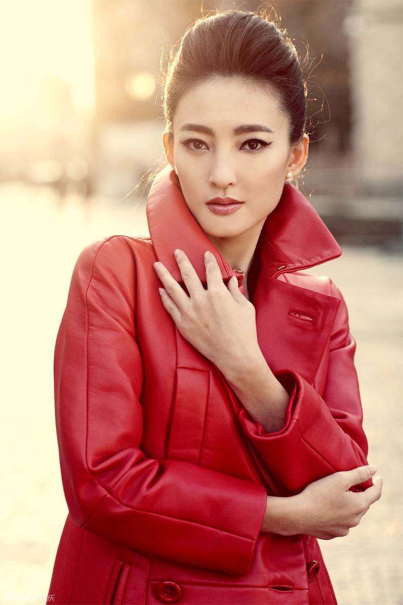  p>王丽坤(claudia),出生于内蒙古自治区赤峰市翁牛特旗,中国内地影视