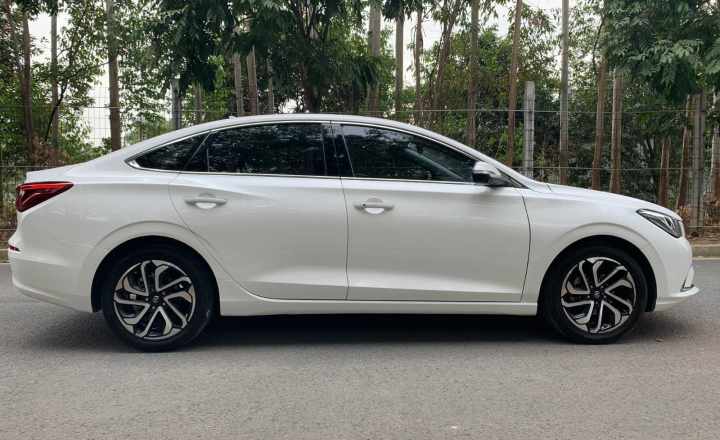 长安 逸动eado 2018款 高能版 1.6l gdi 手动领锋型