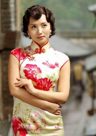 女明星演绎风情万种旗袍神韵(组图)
