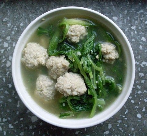 制作青菜肉丸汤,每天一道汤水,滋补暖胃!