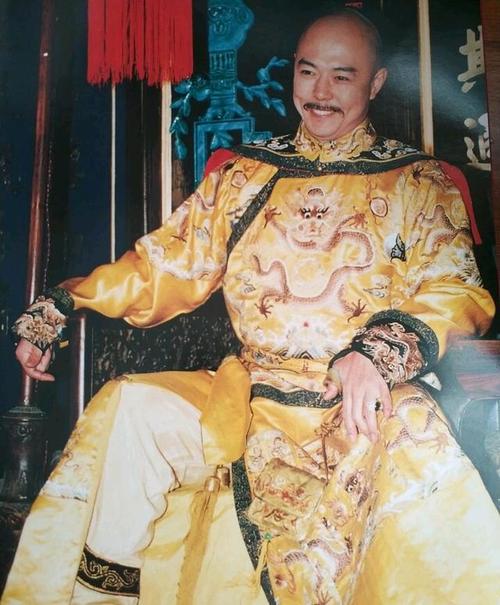 小燕子和塞娅是同学张铁林喝茶喝出皇阿玛还珠幕后你知多少