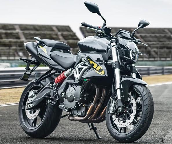 钱江追600上市了 贝纳利黄龙600还值得买吗?