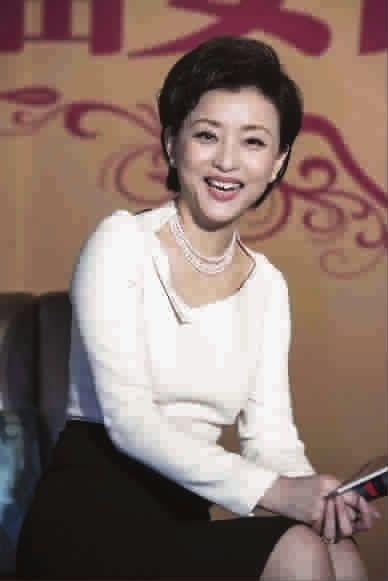 电视前沿 > 正文  今天是三八国际妇女节,杨澜[微博],孙俪,龚琳娜