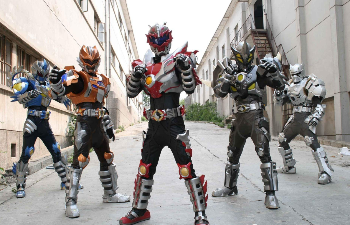 铠甲勇士:第一男主角"炘南"的4次蜕变,实力一次比一次