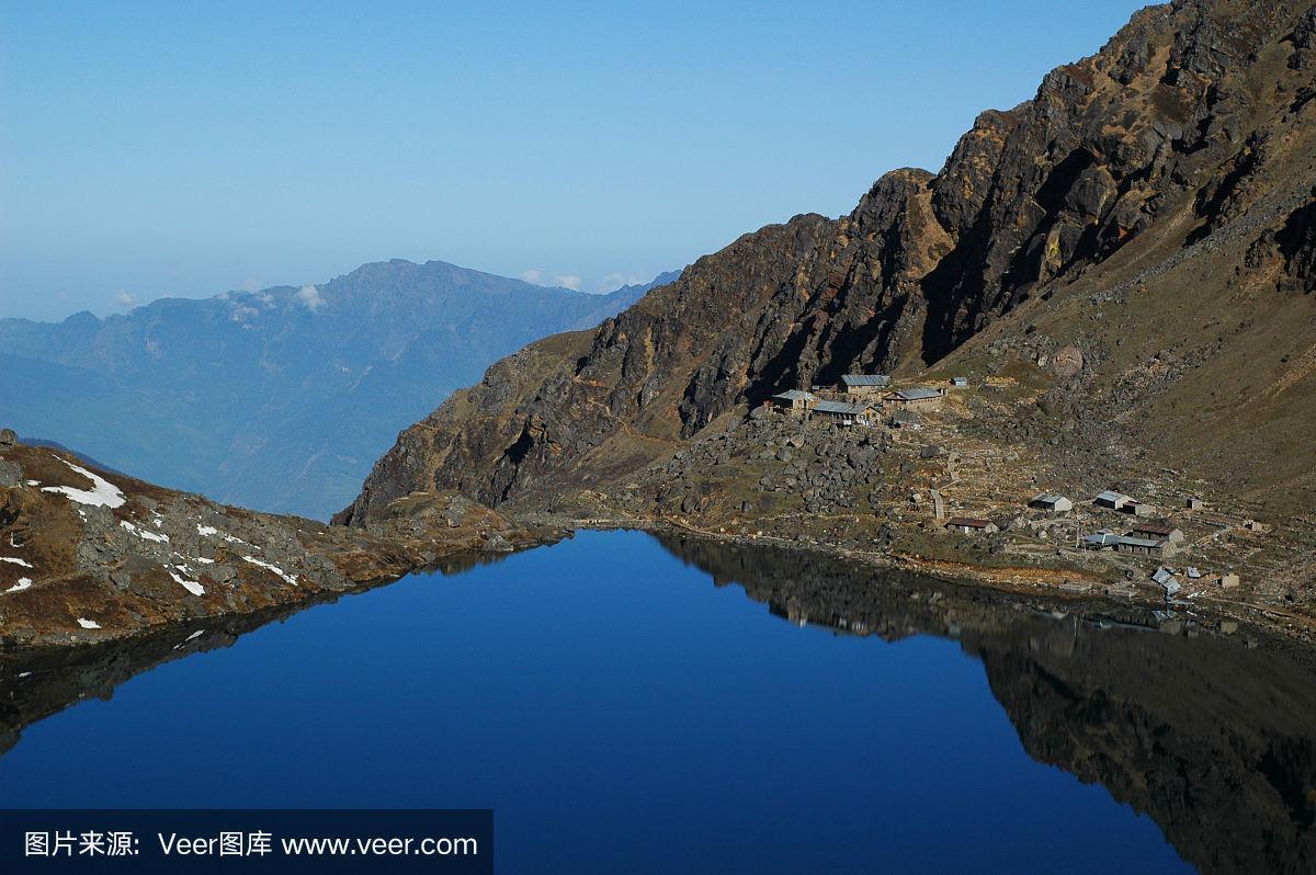 langtang湖.尼泊尔喜马拉雅山脉.