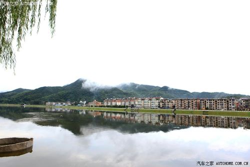 【舜耕山翁】 参观金寨红军广场,途径霍邱城东湖回淮南