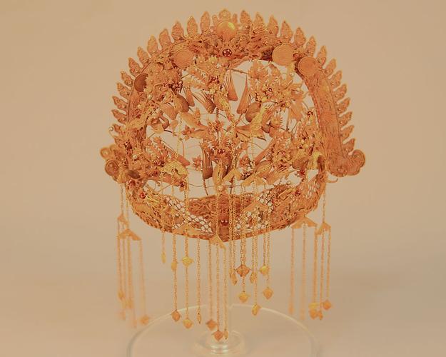 汉代凤冠 - 金银铜器 - 相册 - 海坦经典会所 - 雅昌博客频道