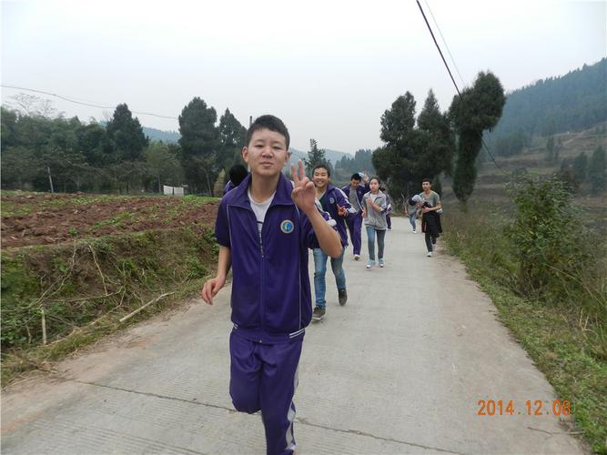 四川蓬溪县常乐初级中学校_野外万米长跑_照片 339