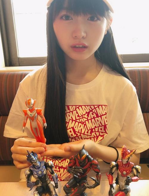 奥特曼:格丽乔奥特曼太可爱了,人间体也一样美丽,便装