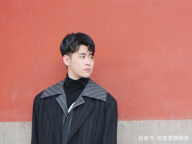 张云雷的粉丝出钱出力,把自己摆在粉丝的位置上是最棒的了!