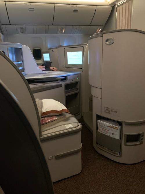 东方航空773公务舱北京上海