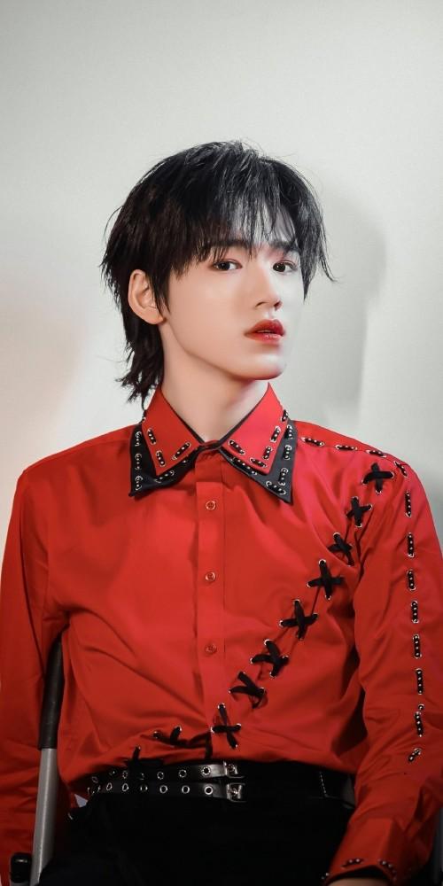 分享一波红色小宋,收获过年喜悦//宋亚轩