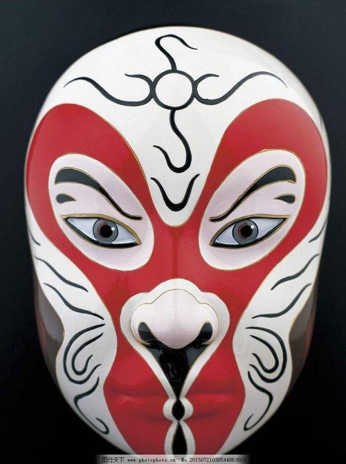 白脸:这是白脸曹操,他是奸诈的大坏蛋,但是他也爱动脑筋,非常有计谋