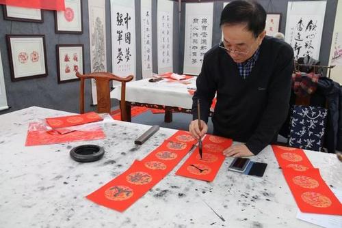 东蒲洼街文化站开展"墨香迎新春 送福进万家"主题活动