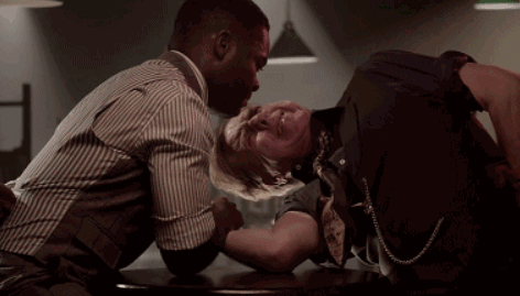 搞笑gif段子4情商高的男生果然招女生喜欢大家学着点