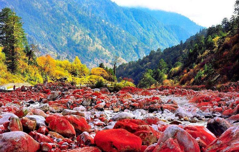 亚丁零距离" 四姑娘山丹巴稻亚海螺沟7日游