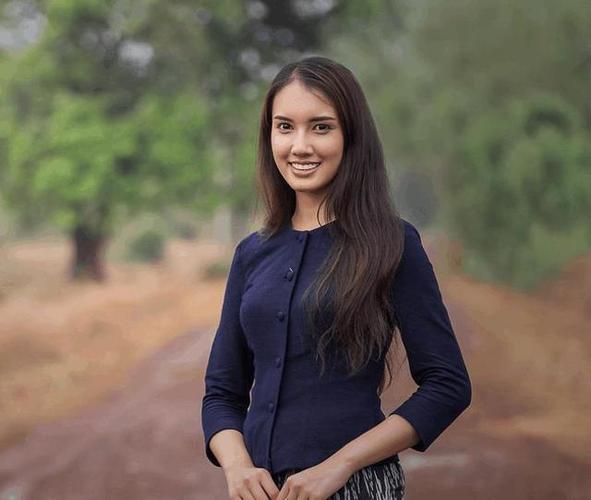 因为五官骨相都相差不远,缅甸女生的肤色估计会稍稍逊色于我们中国