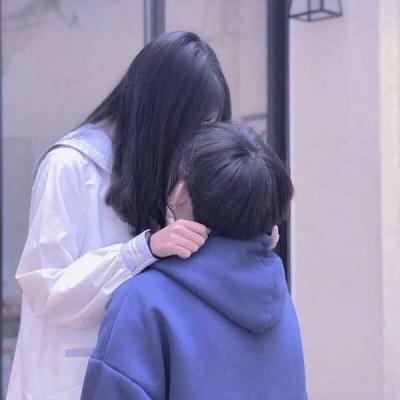 恩爱情侣头像一对拥抱亲吻 很甜的微信情侣头像合集