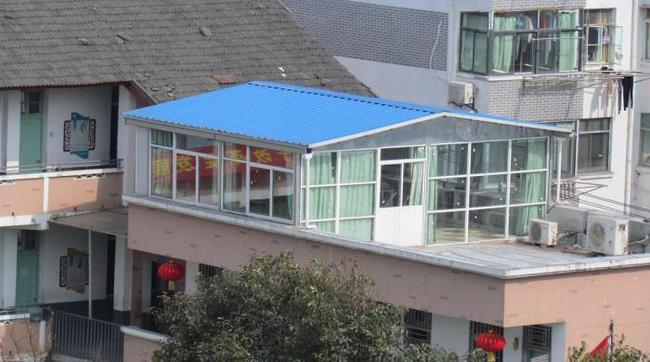 网易首页>网易号>正文申请入驻> ①,农村盖房用彩钢瓦,容易引起风灾