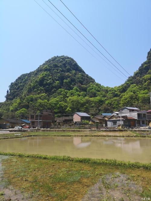 精桂北喀斯特四十八弄,壮族小山村拉夯踏青