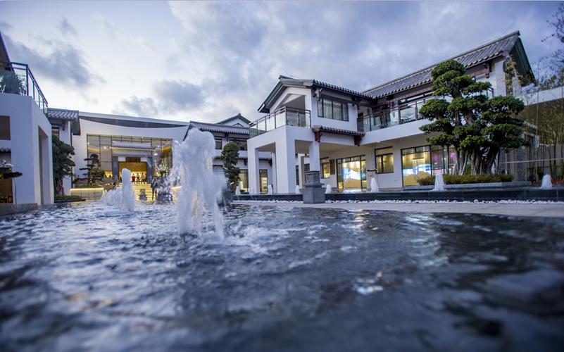 腾冲启迪冰雪小镇 "冰雪"为媒 打造世界"健康生活目的