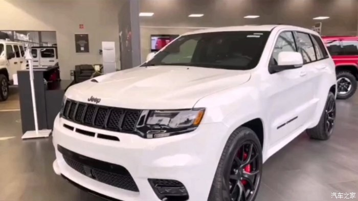 实拍2021款jeep大切诺基srt上