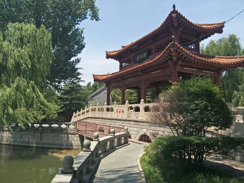 山东省济南市章丘区明水街道明水大街71号