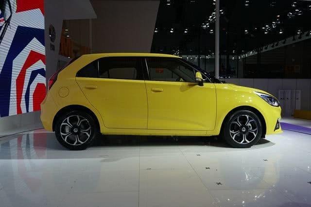 两厢车的目标精准定位在家用代步市场基本上外观设计都是以顺眼可爱为