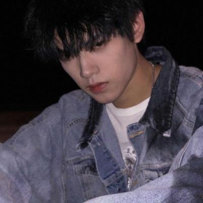 苏瓷:成熟个性男头(高冷 成熟 时_男生头像_我要个性网