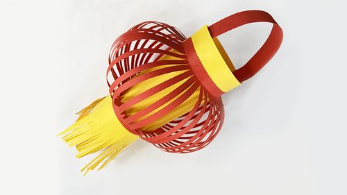 怎么用彩纸做一个灯笼