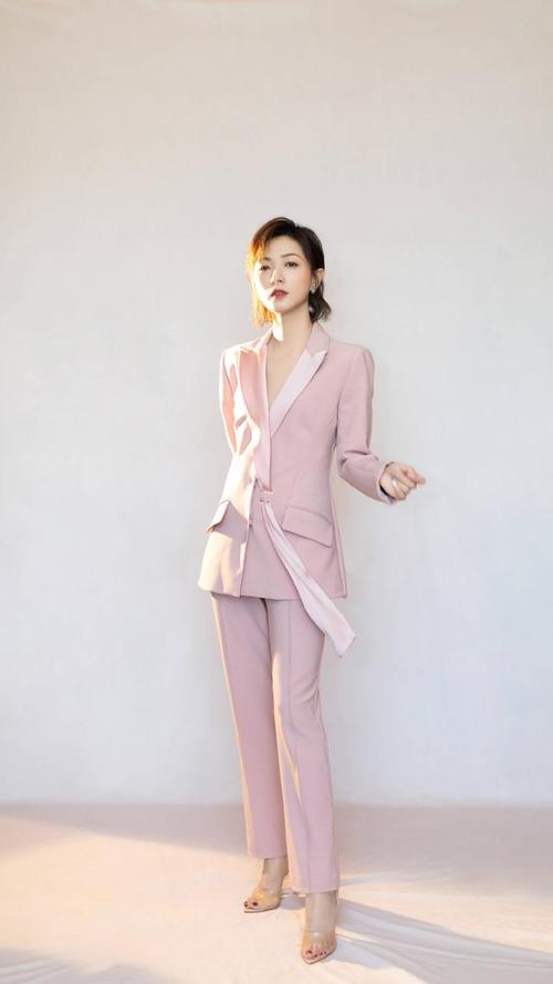 演员万茜,写真照