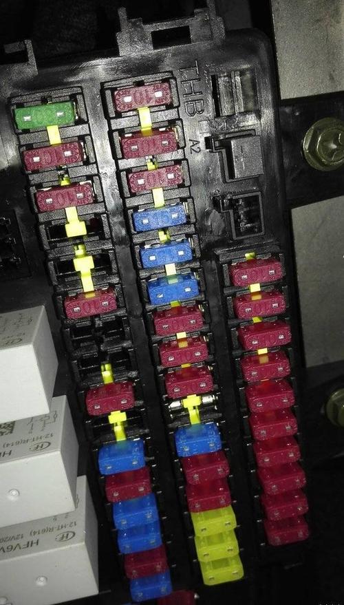 cs75之保险丝-新浪汽车