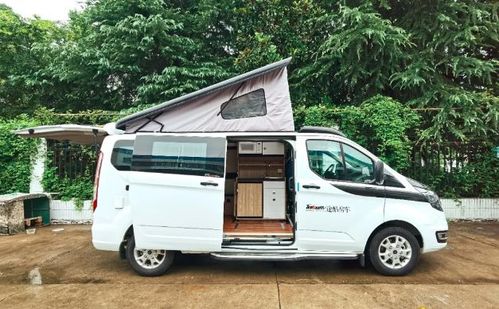 "在介绍具体房车型号时,江苏途酷房车科技有限公司销售经理孙先生如数