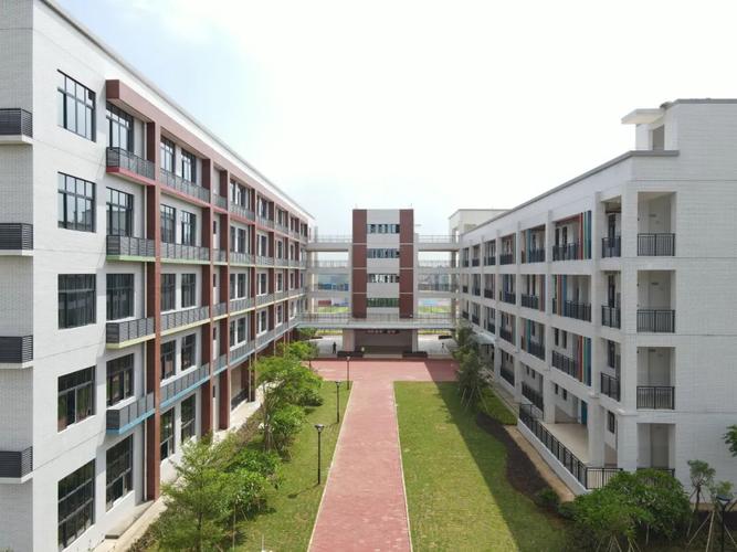 佛冈县城南小学建设项目的有序推进