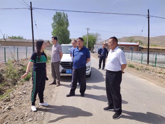 奇台县私营个体企业协会脱贫攻坚 包联帮扶 助力吉布库镇西槽子村